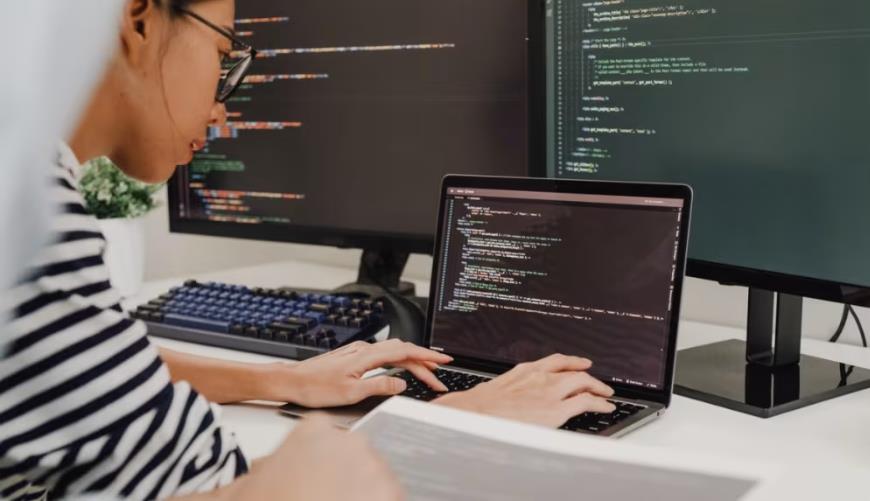 永州小程序定制开发构建实时互动新生态：WebRTC+即时通讯双引擎驱动